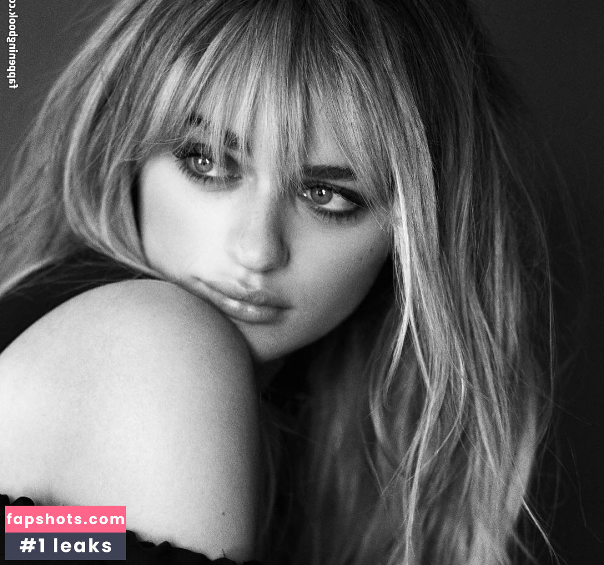 Joey King gallery photo #1794