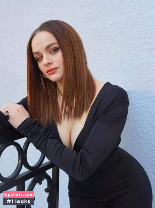 Joey King gallery photo #327