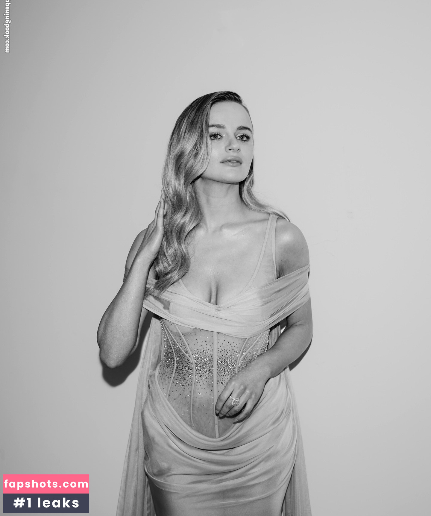 Joey King gallery photo #435