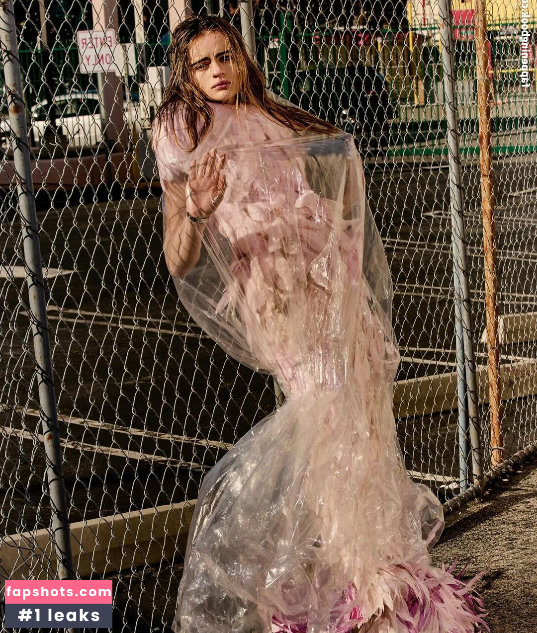 Joey King gallery photo #473