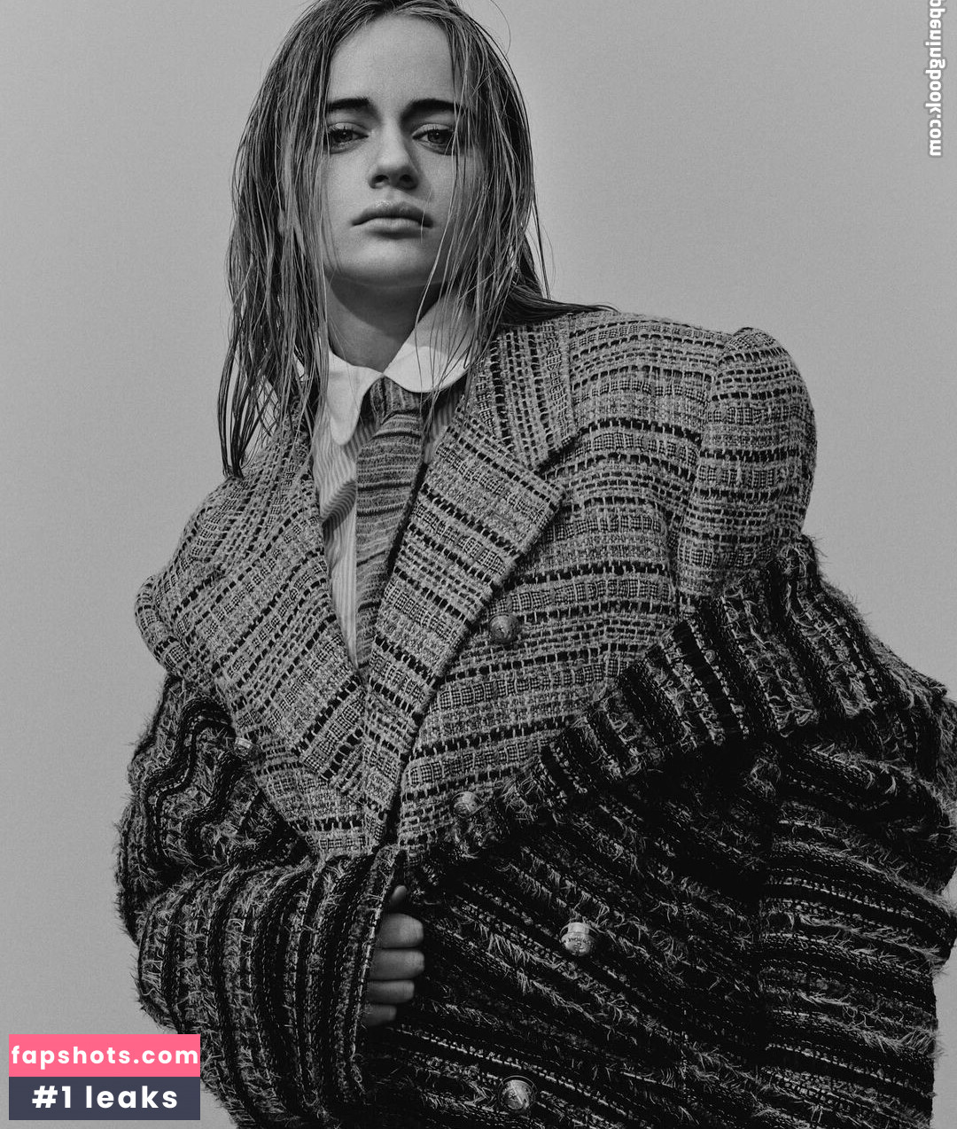 Joey King gallery photo #474