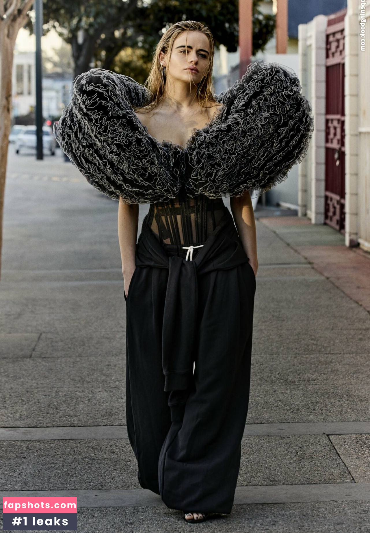 Joey King gallery photo #492