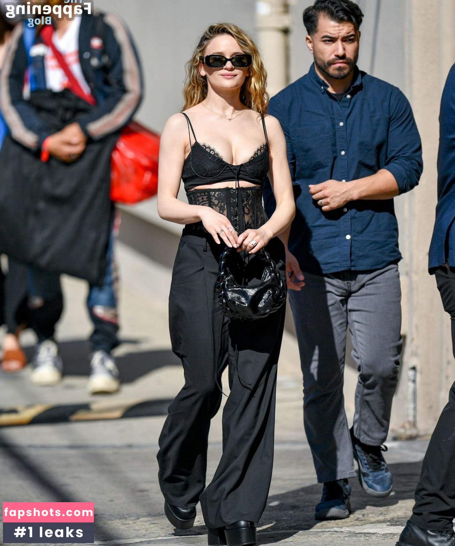 Joey King gallery photo #517