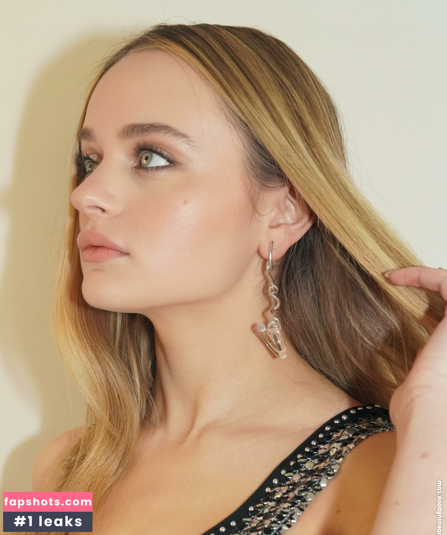 Joey King gallery photo #534