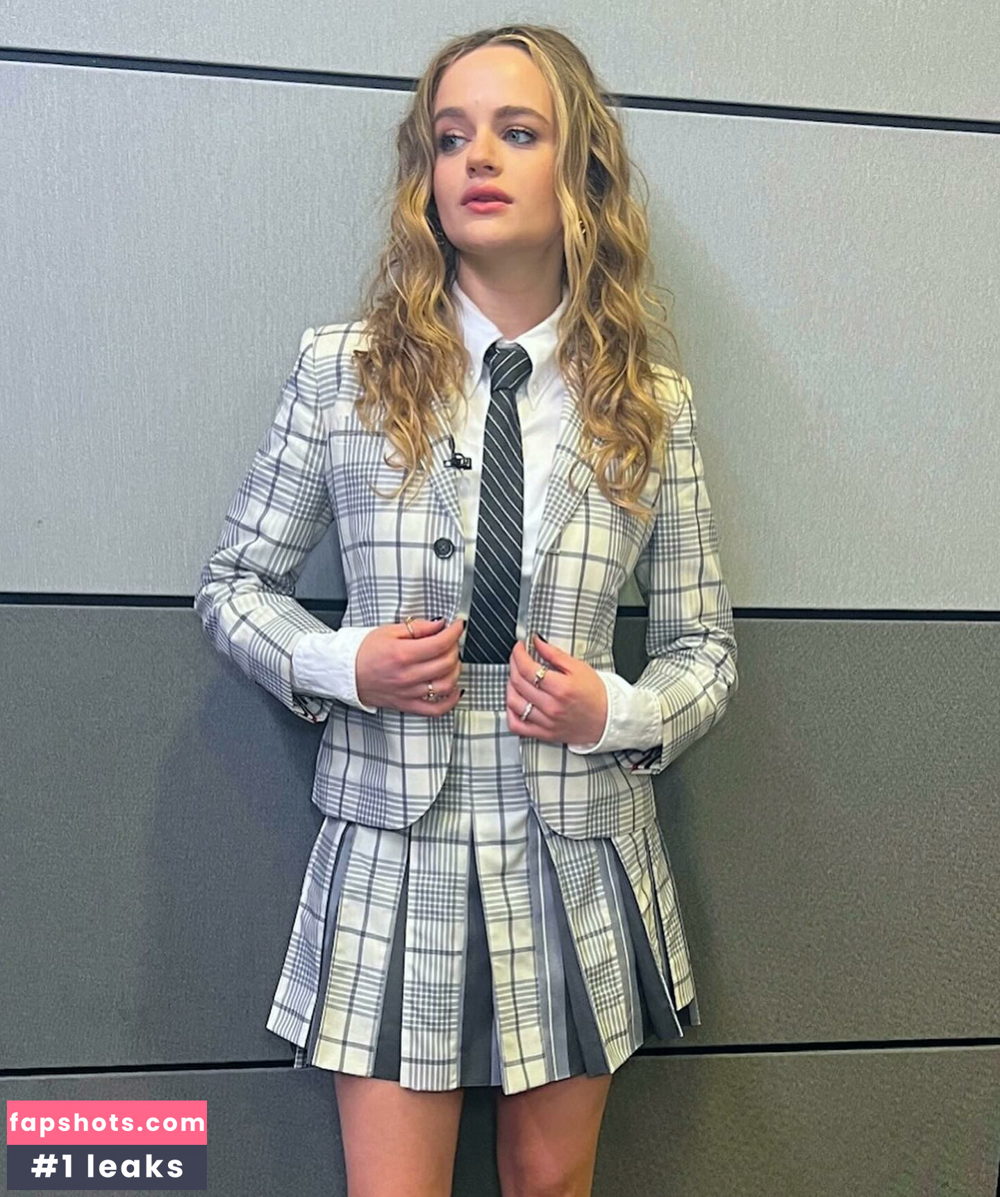 Joey King gallery photo #560