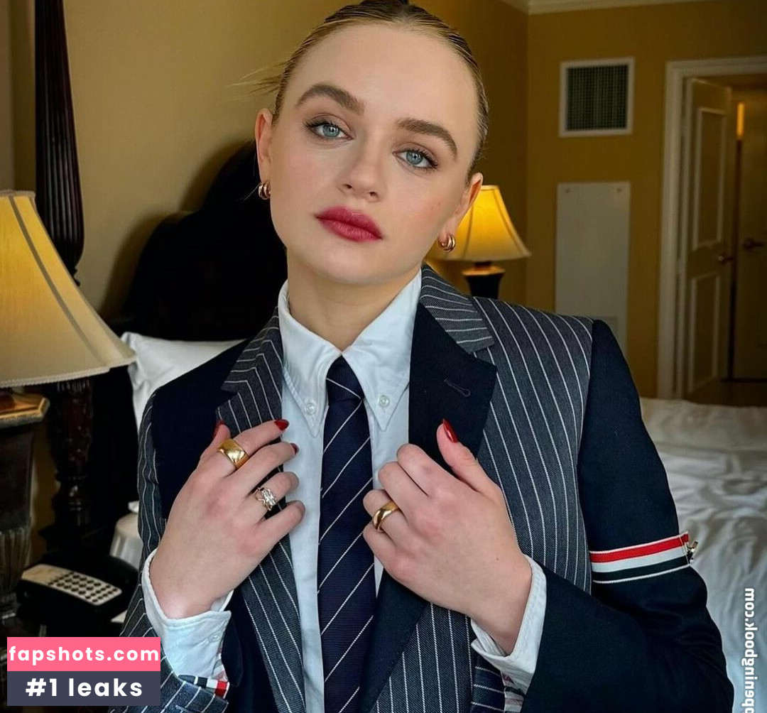 Joey King gallery photo #622