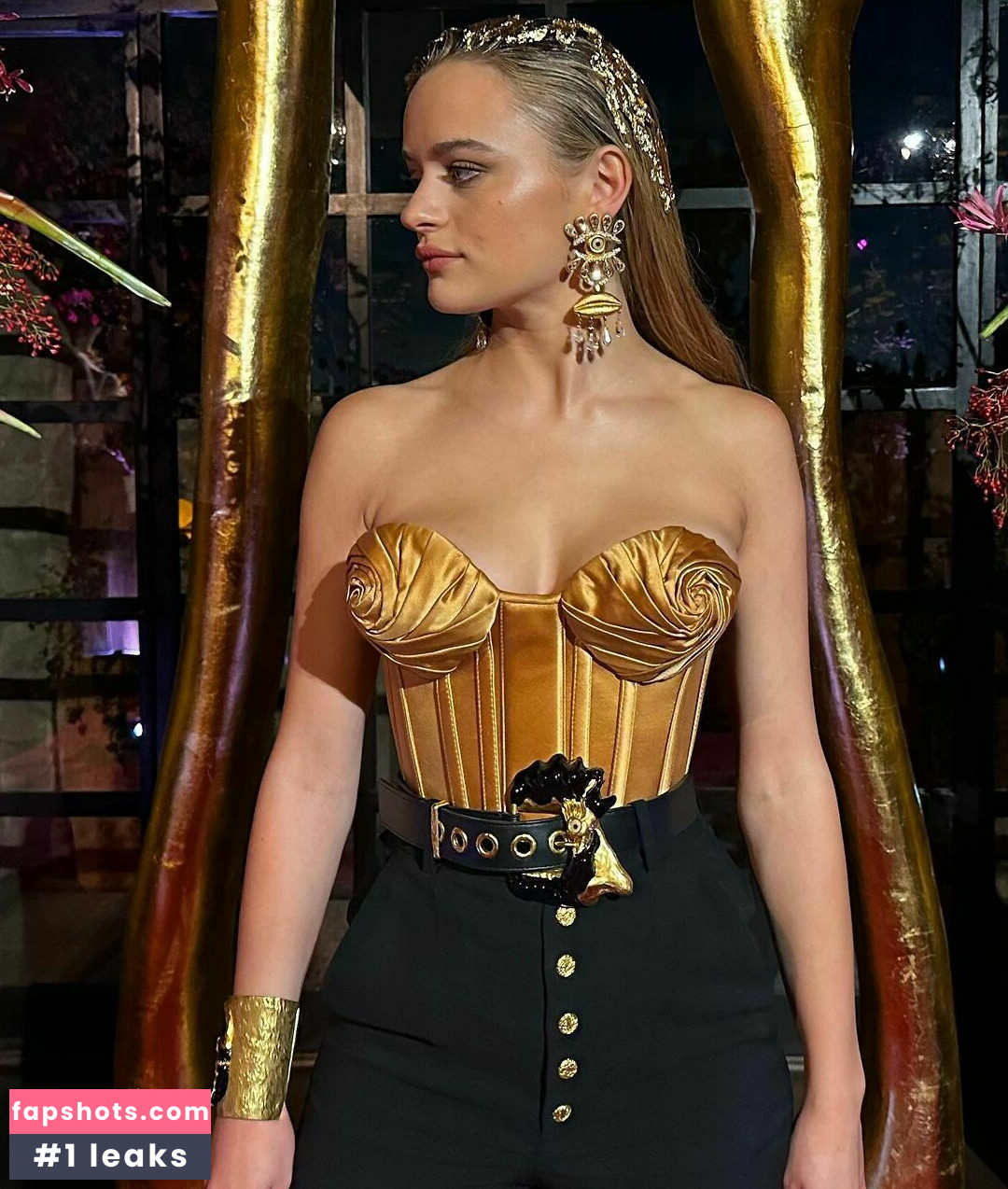 Joey King gallery photo #645