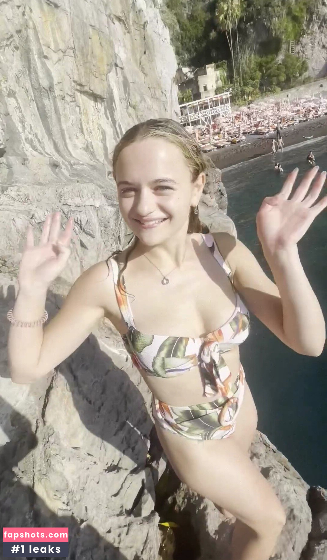 Joey King gallery photo #646