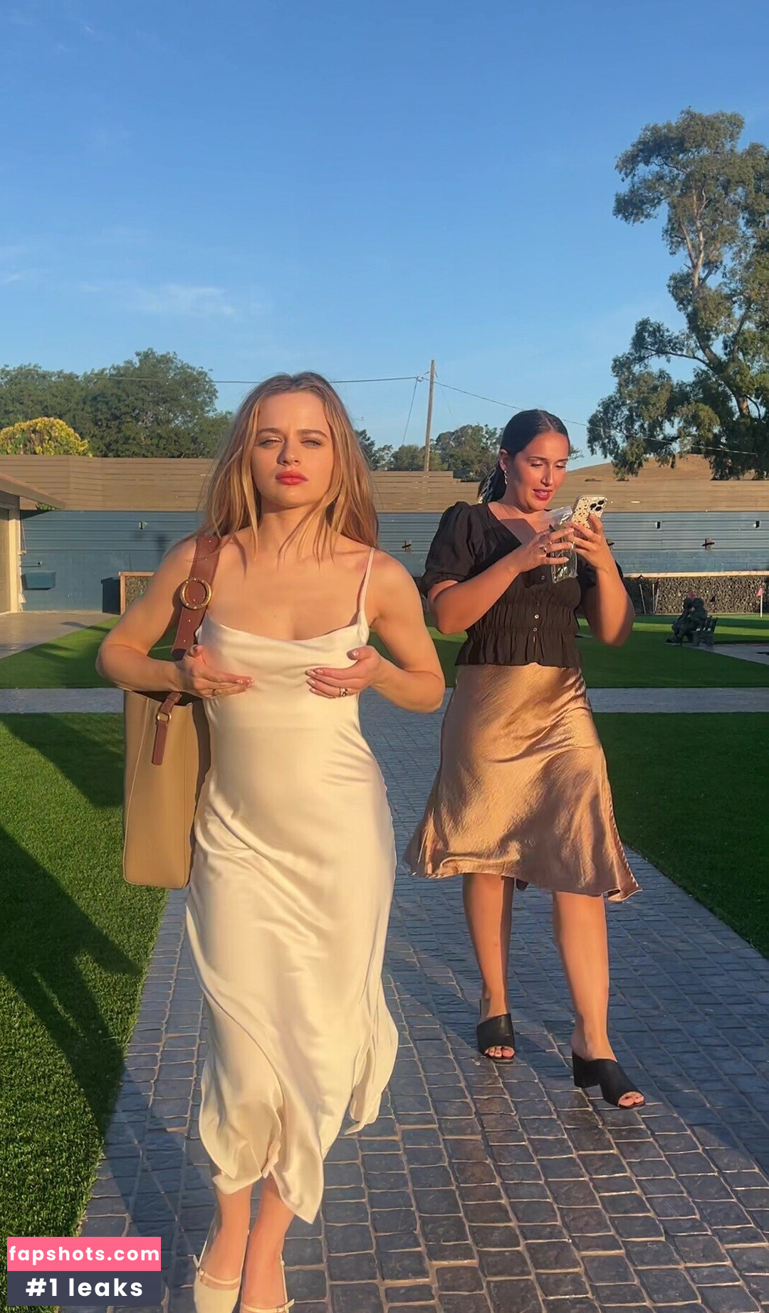 Joey King gallery photo #665