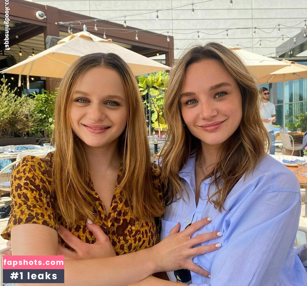 Joey King gallery photo #677