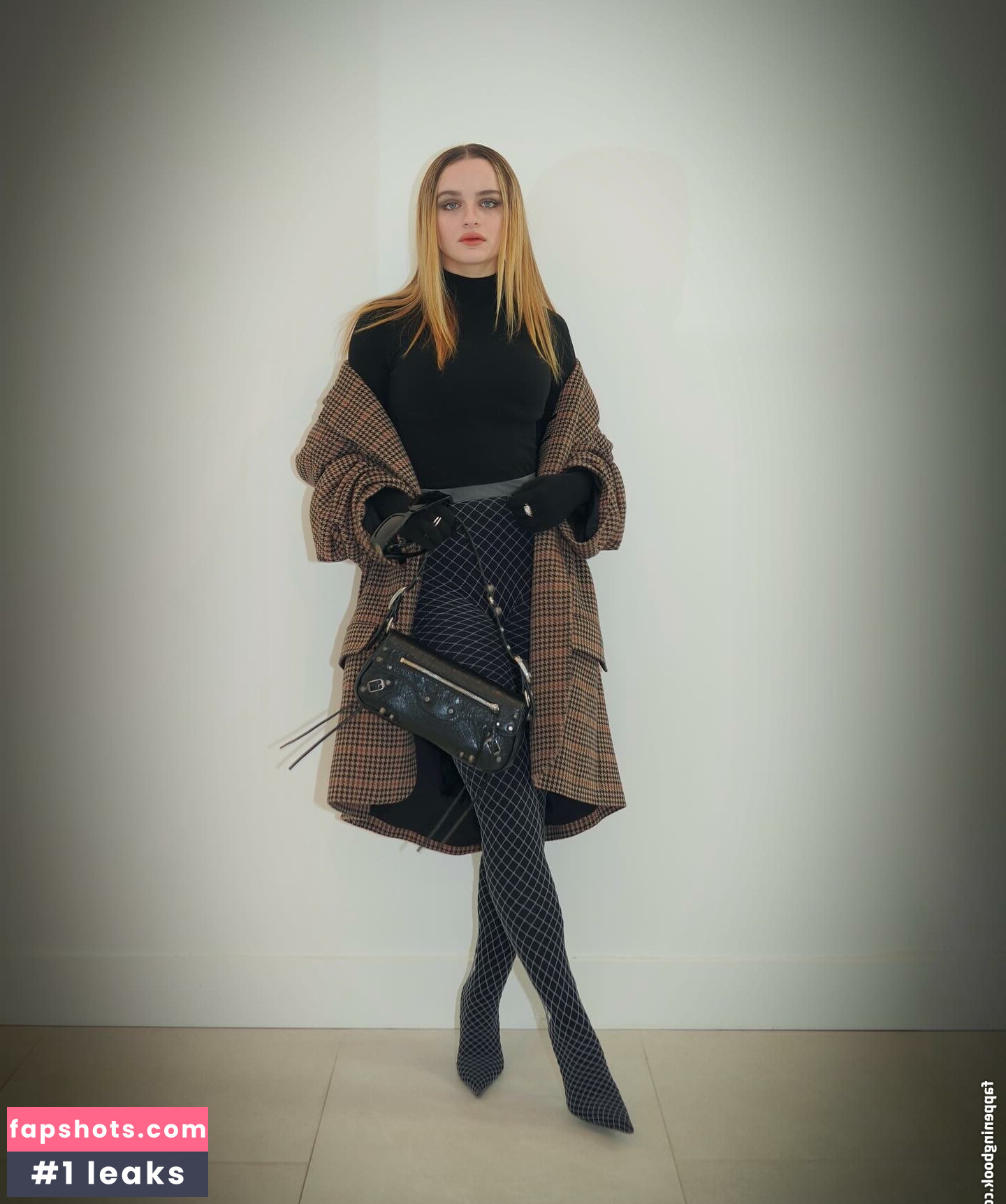 Joey King gallery photo #696