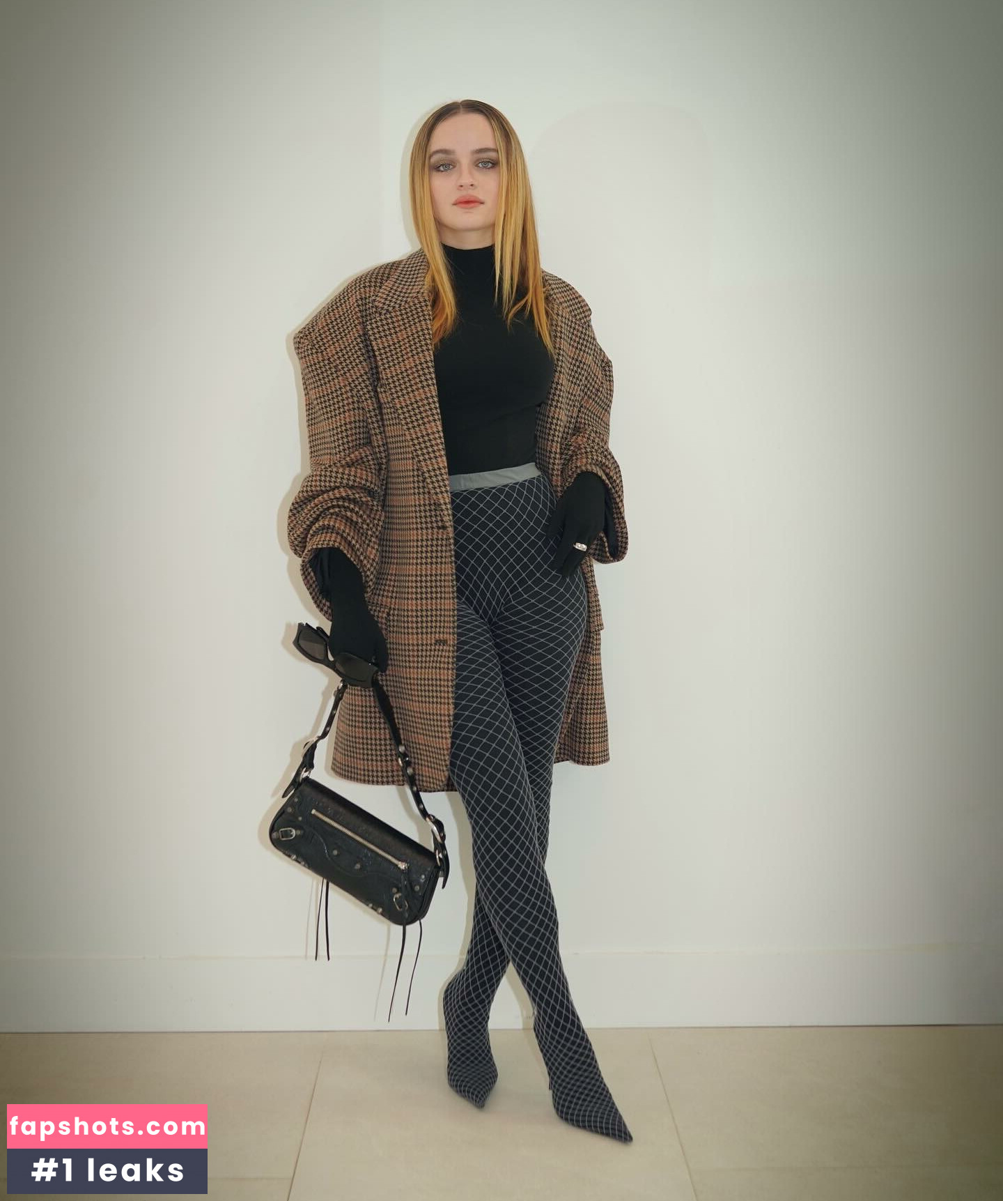 Joey King gallery photo #698