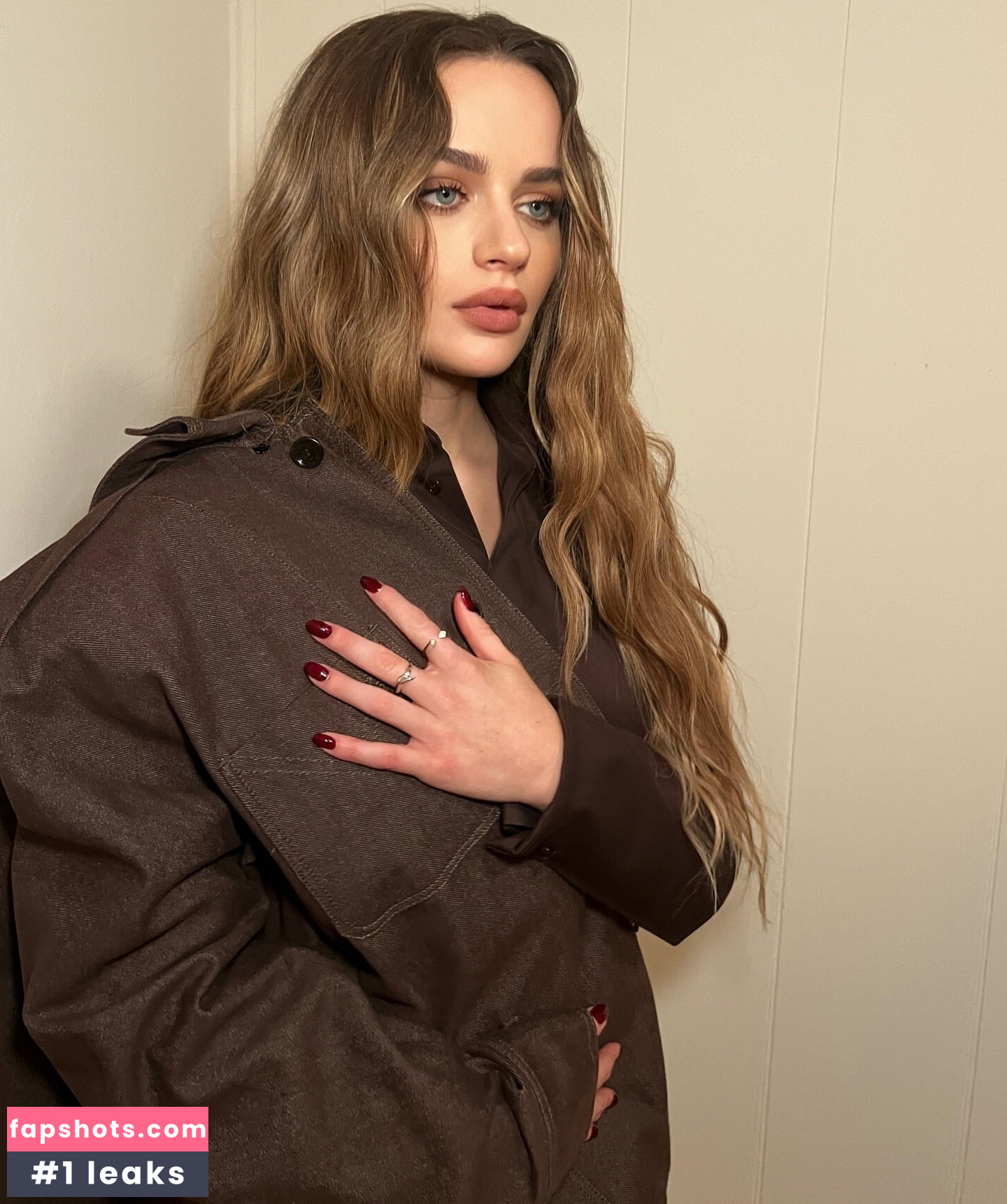 Joey King gallery photo #72