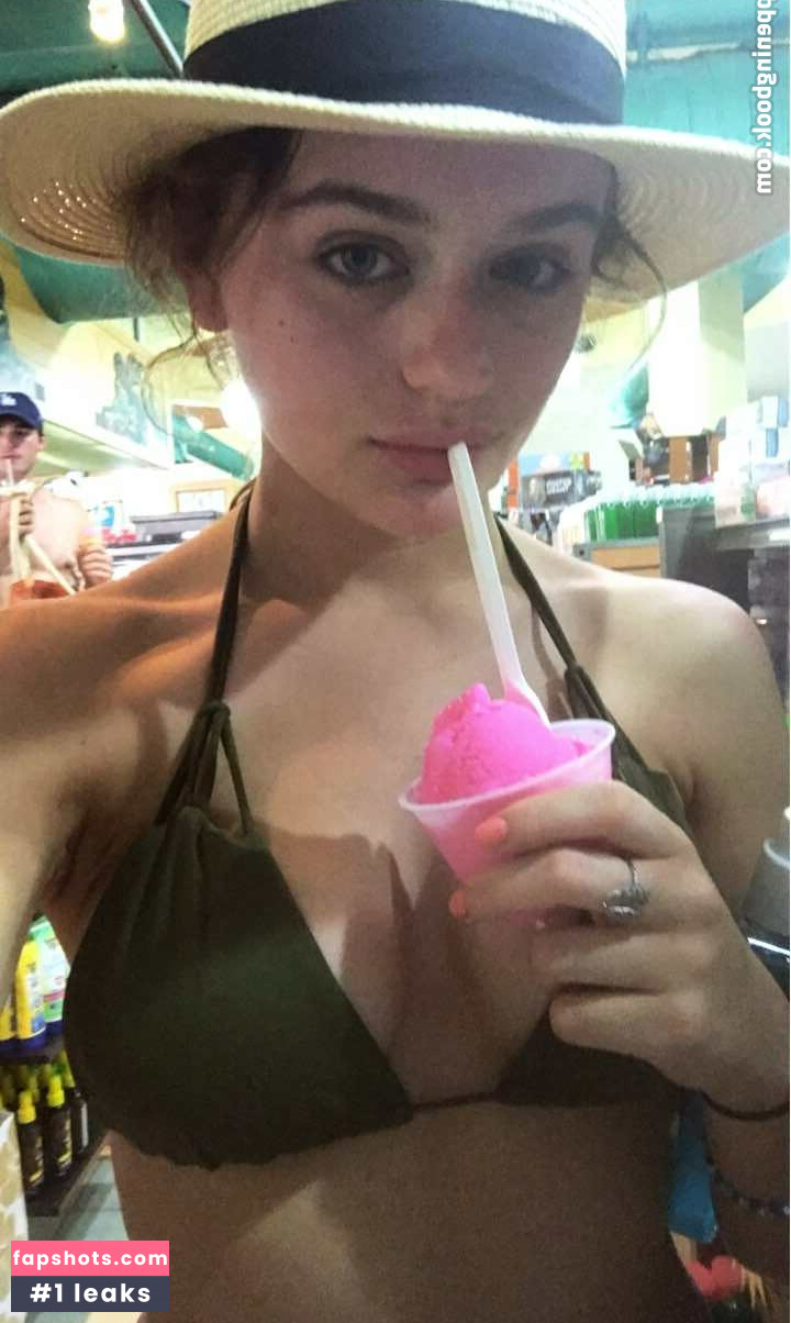 Joey King gallery photo #743