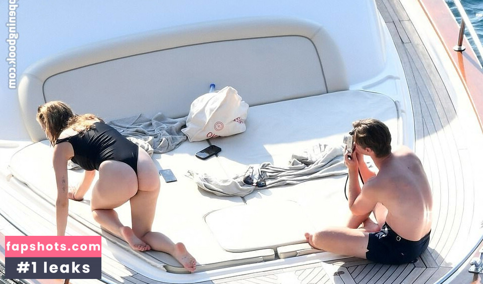 Joey King gallery photo #745