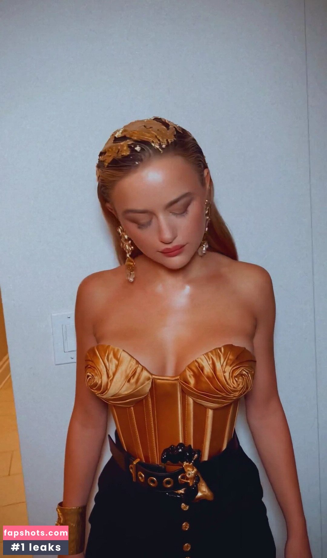 Joey King gallery photo #754