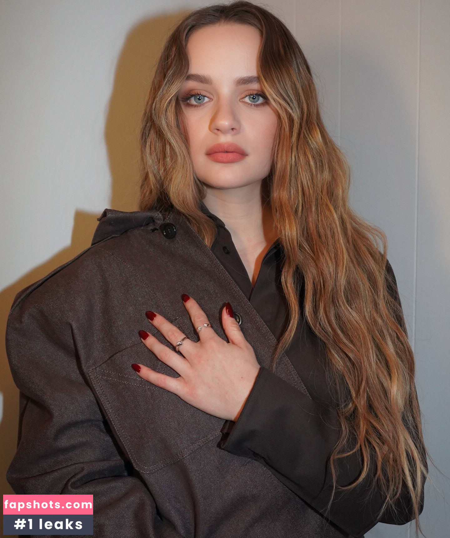 Joey King gallery photo #79