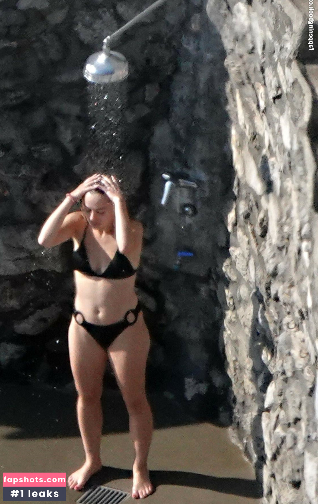 Joey King gallery photo #790