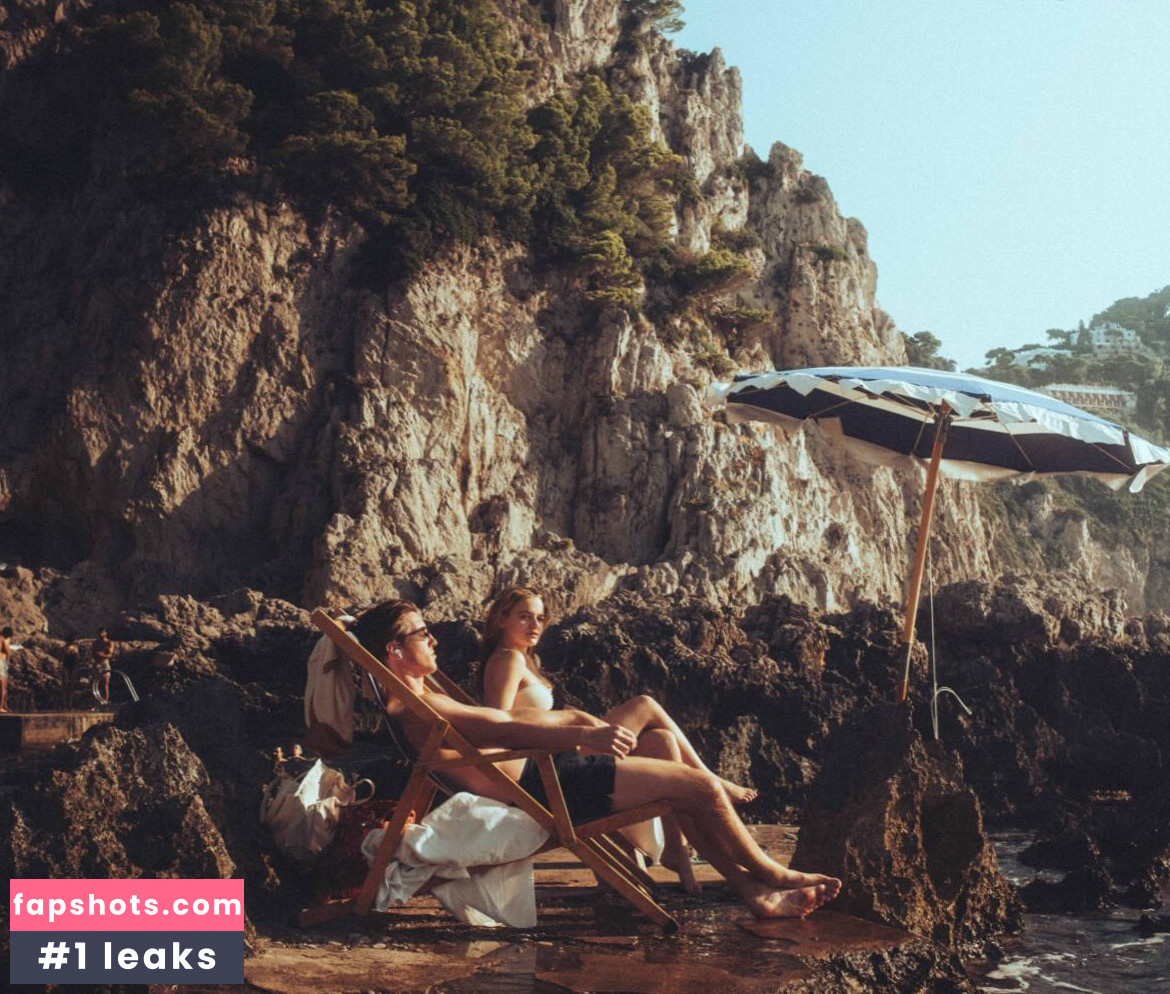 Joey King gallery photo #799