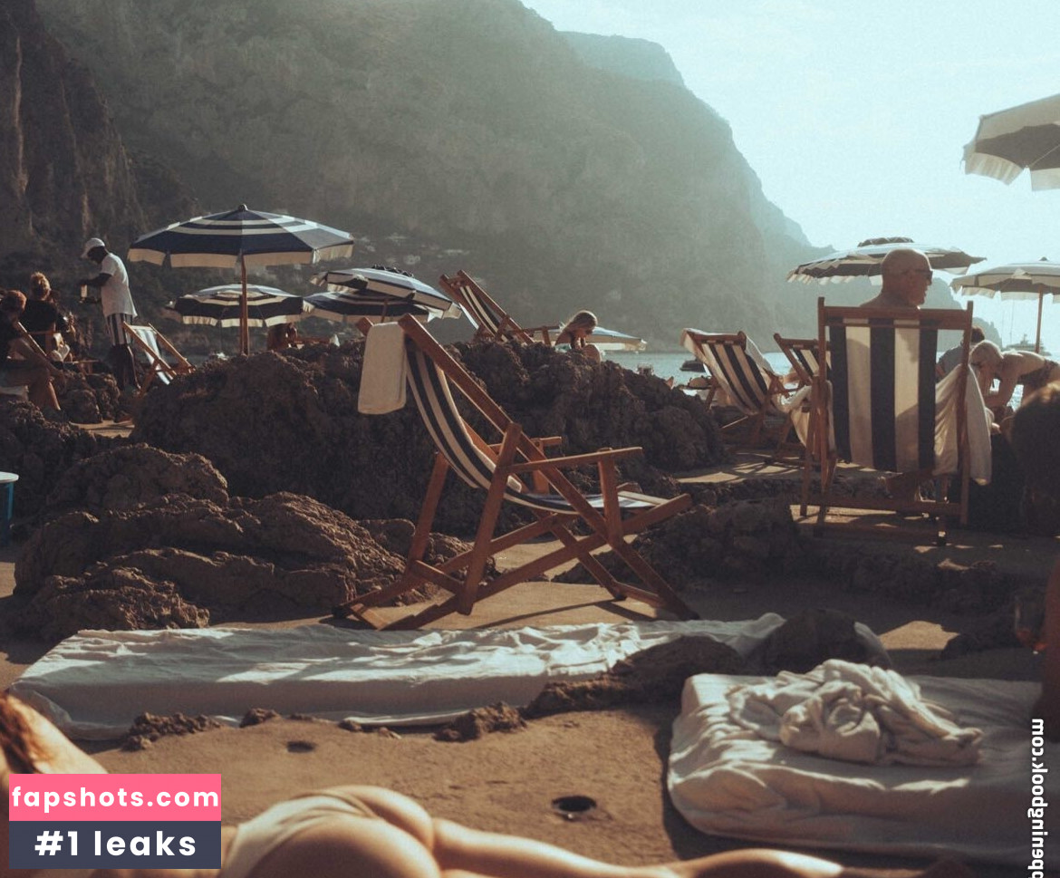 Joey King gallery photo #804