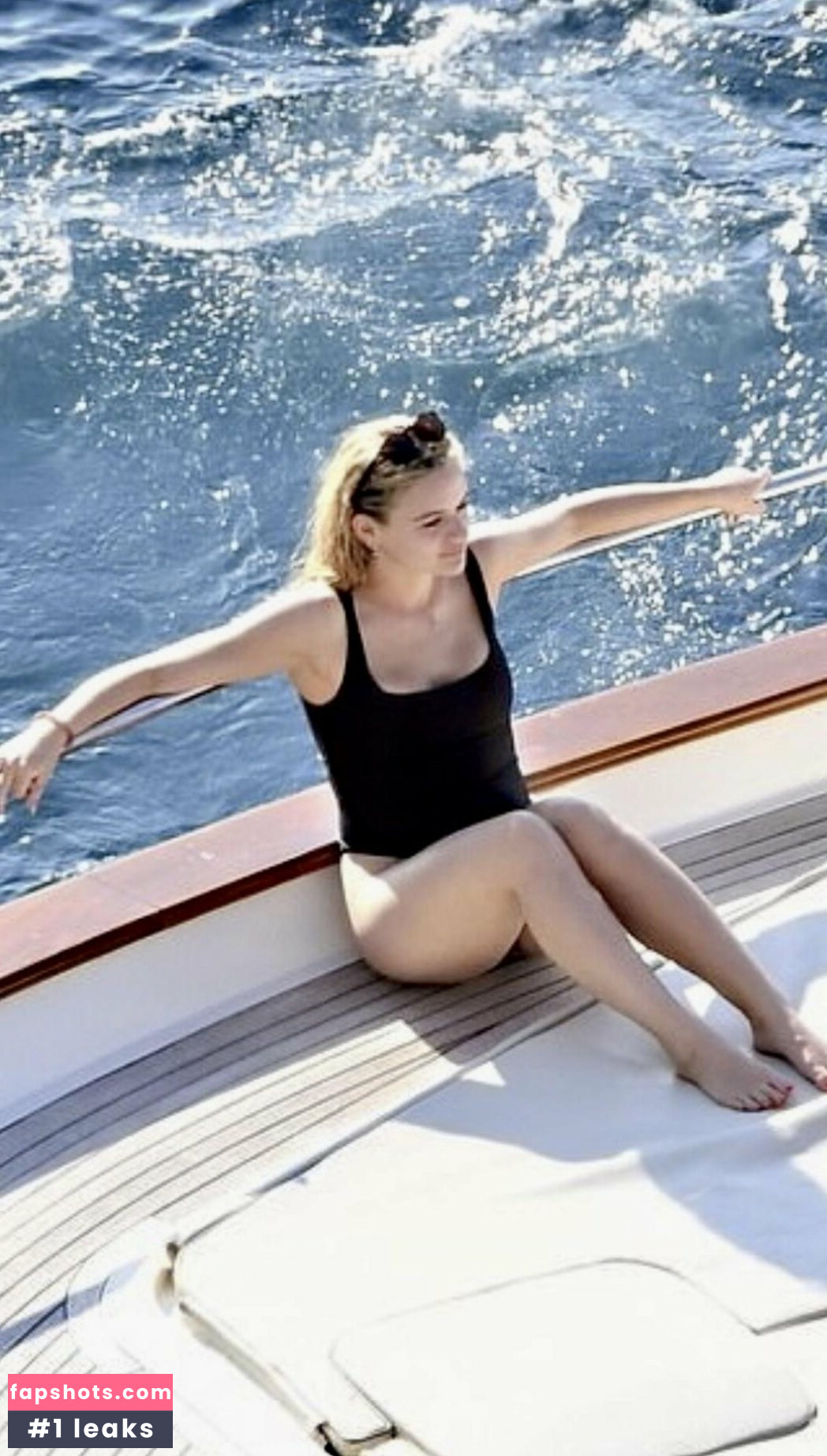 Joey King gallery photo #851