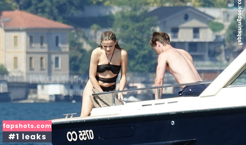 Joey King gallery photo #858