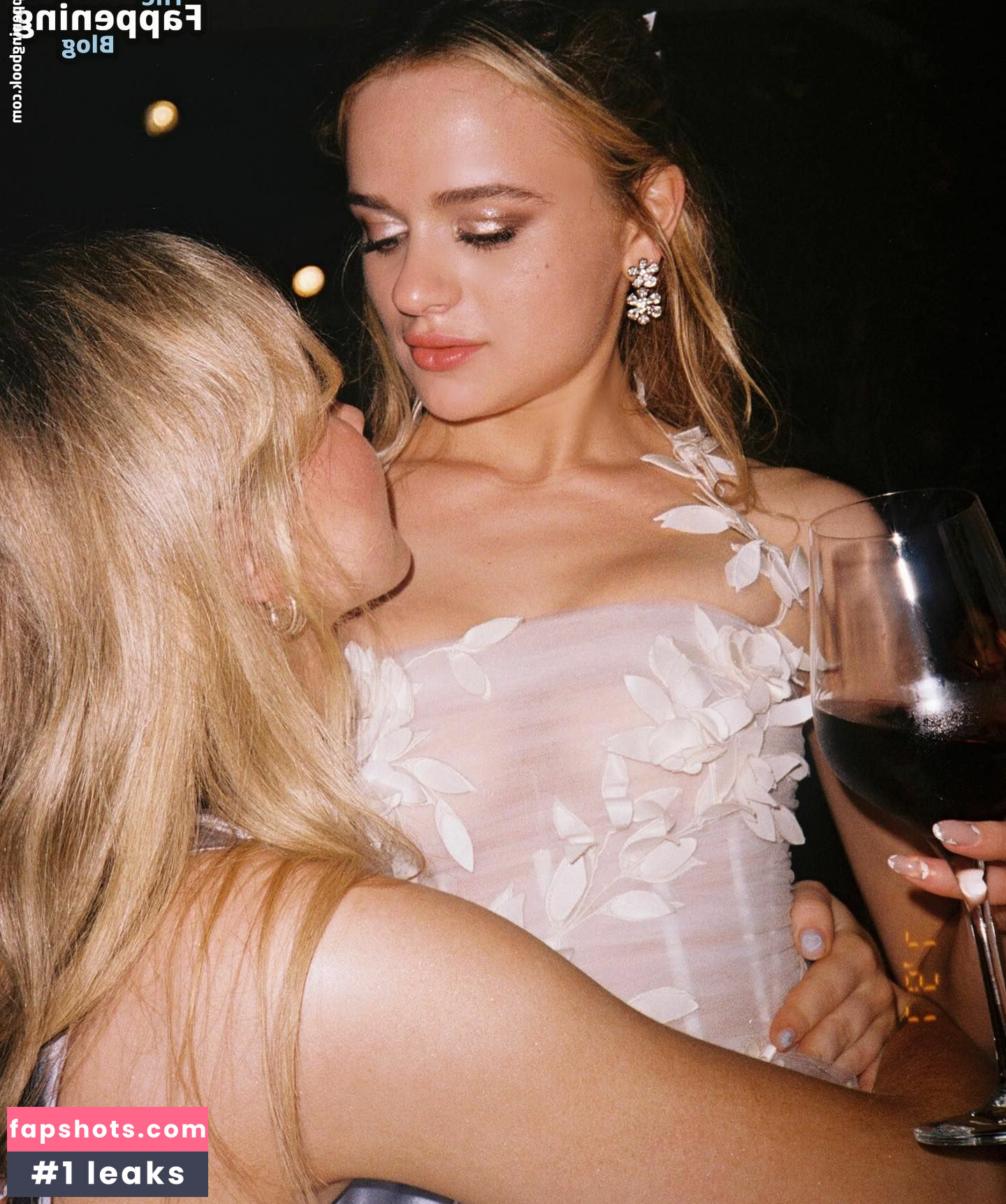 Joey King gallery photo #885