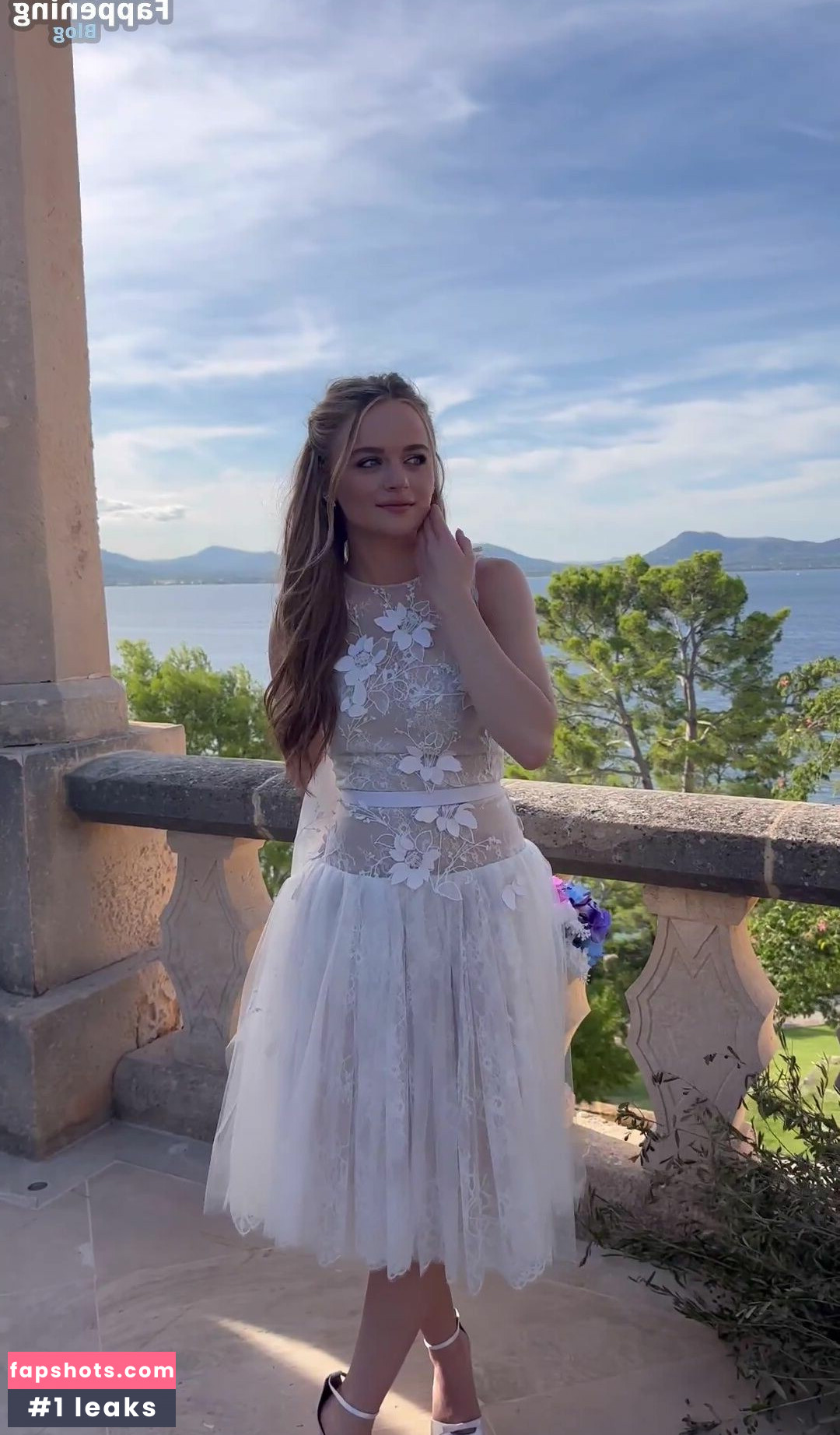 Joey King gallery photo #890