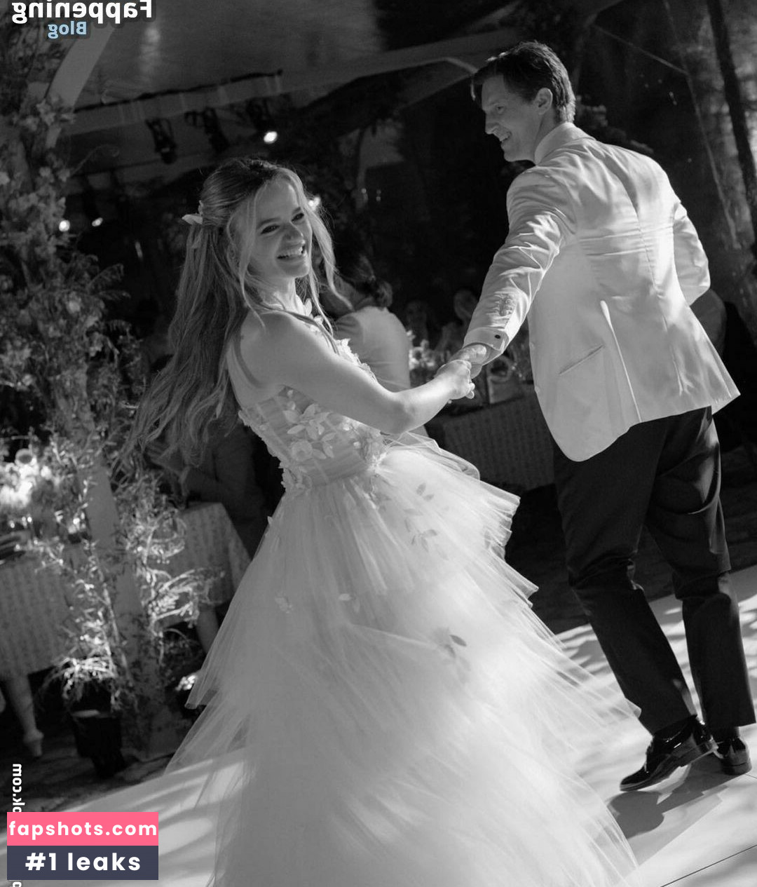 Joey King gallery photo #897