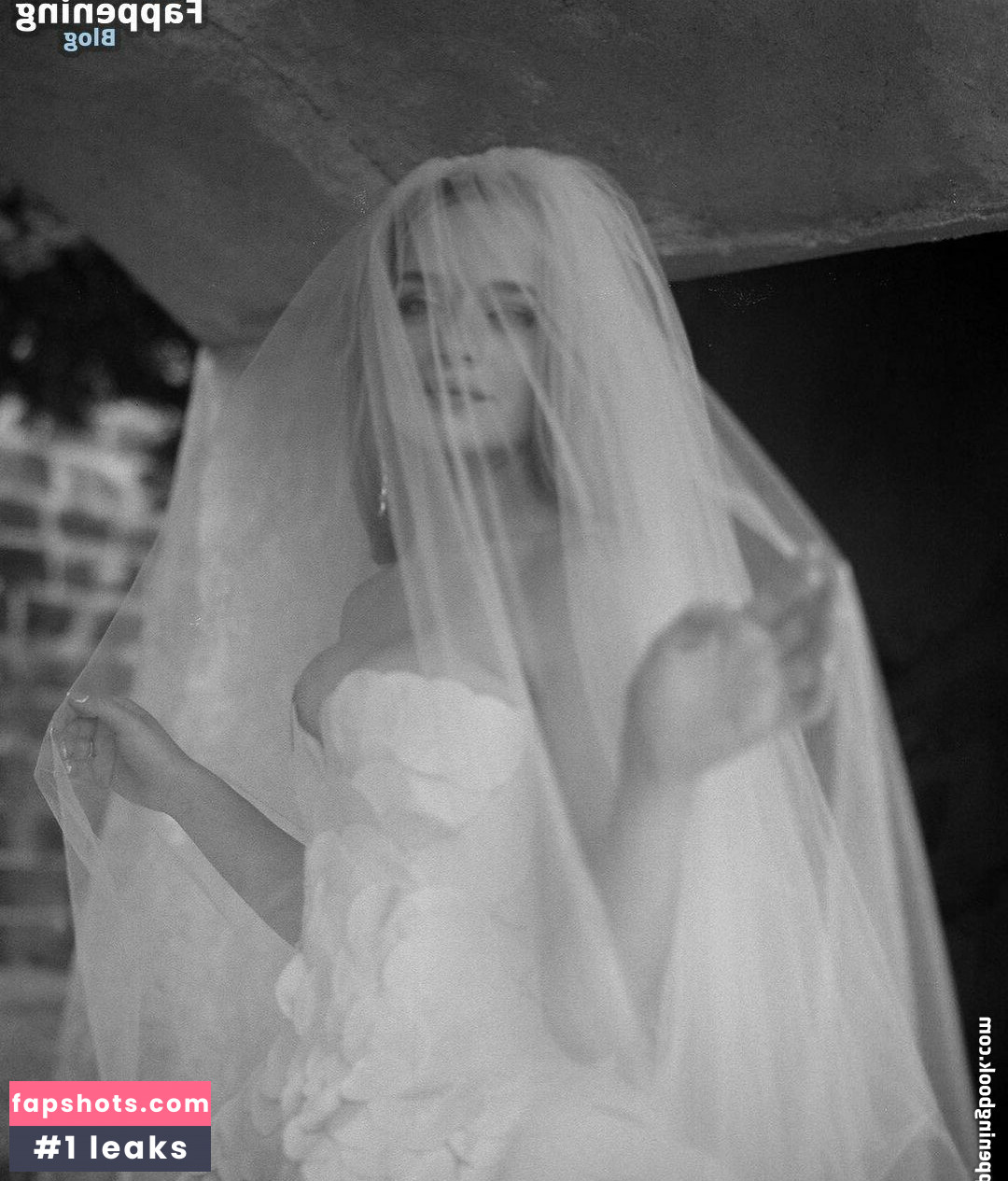 Joey King gallery photo #928