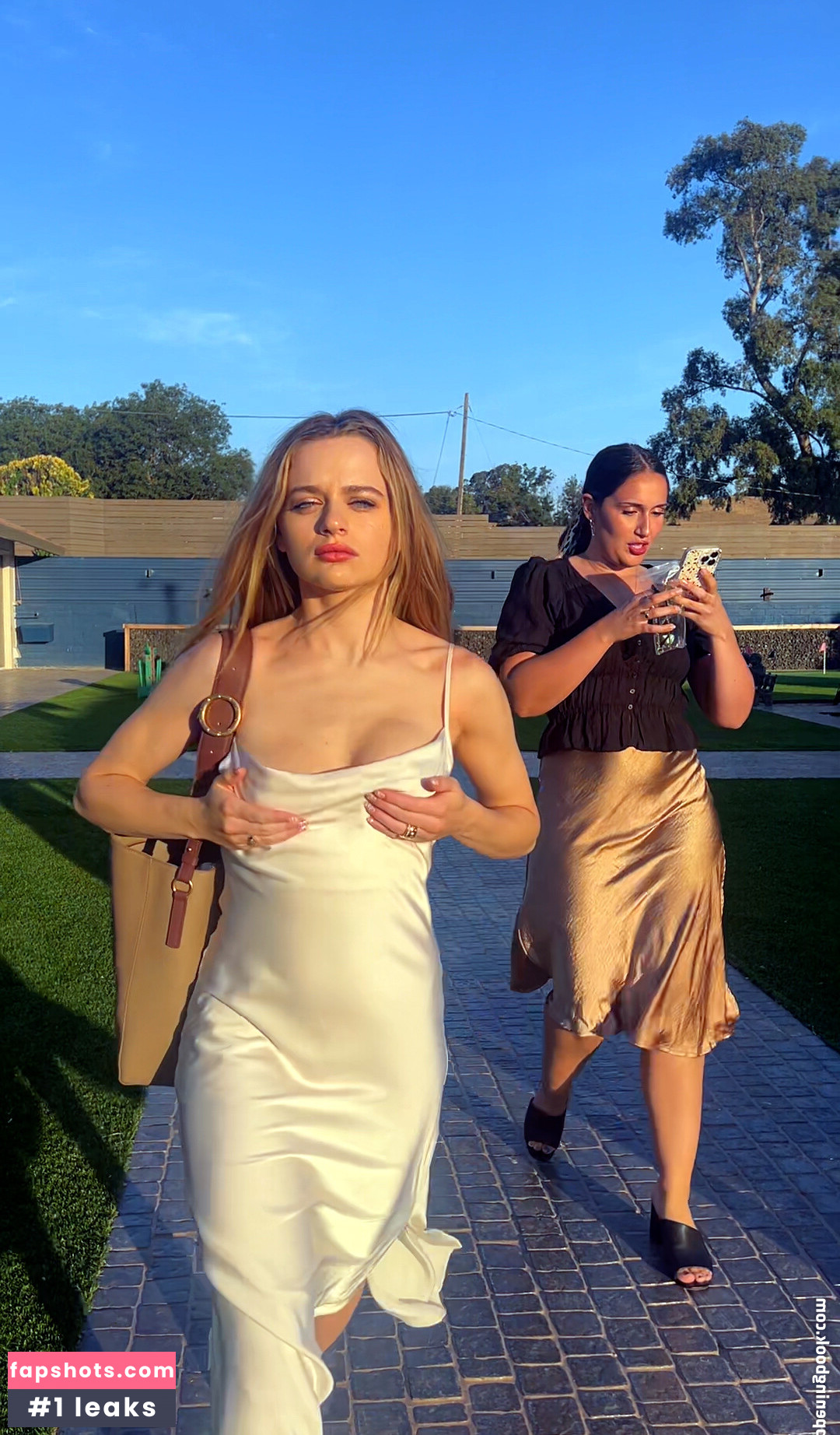 Joey King gallery photo #960