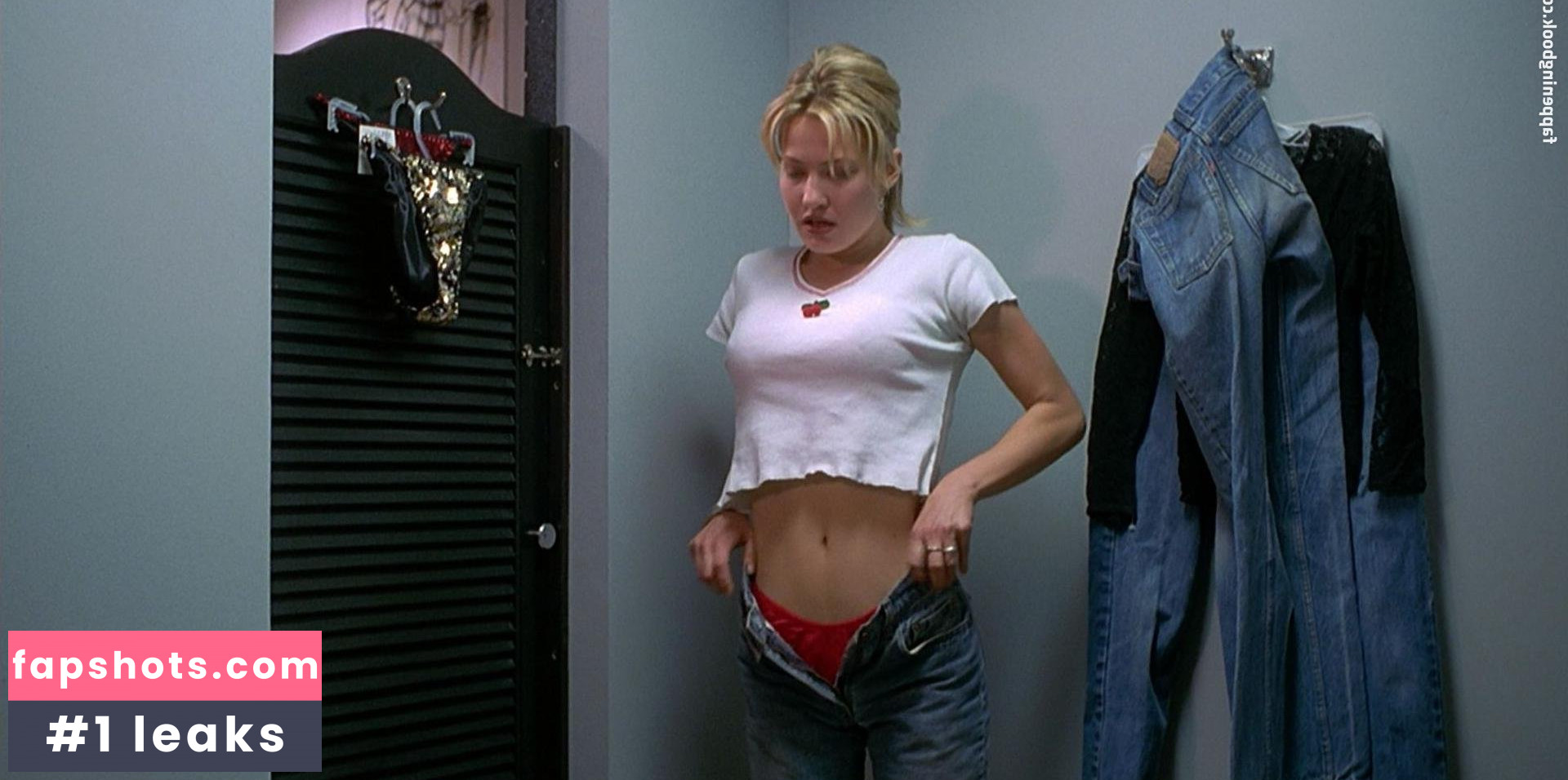 Joey Lauren Adams gallery photo #16