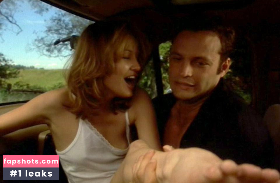 Joey Lauren Adams gallery photo #18