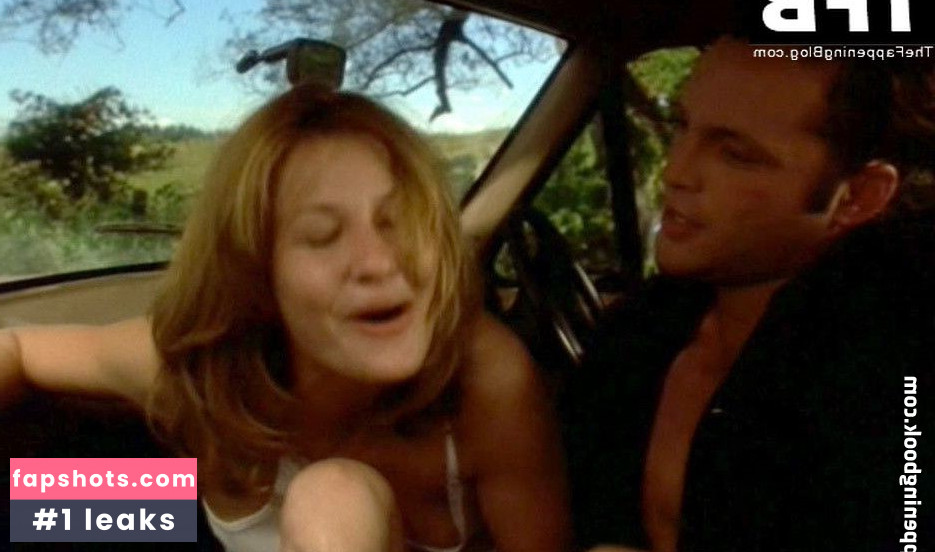 Joey Lauren Adams gallery photo #8