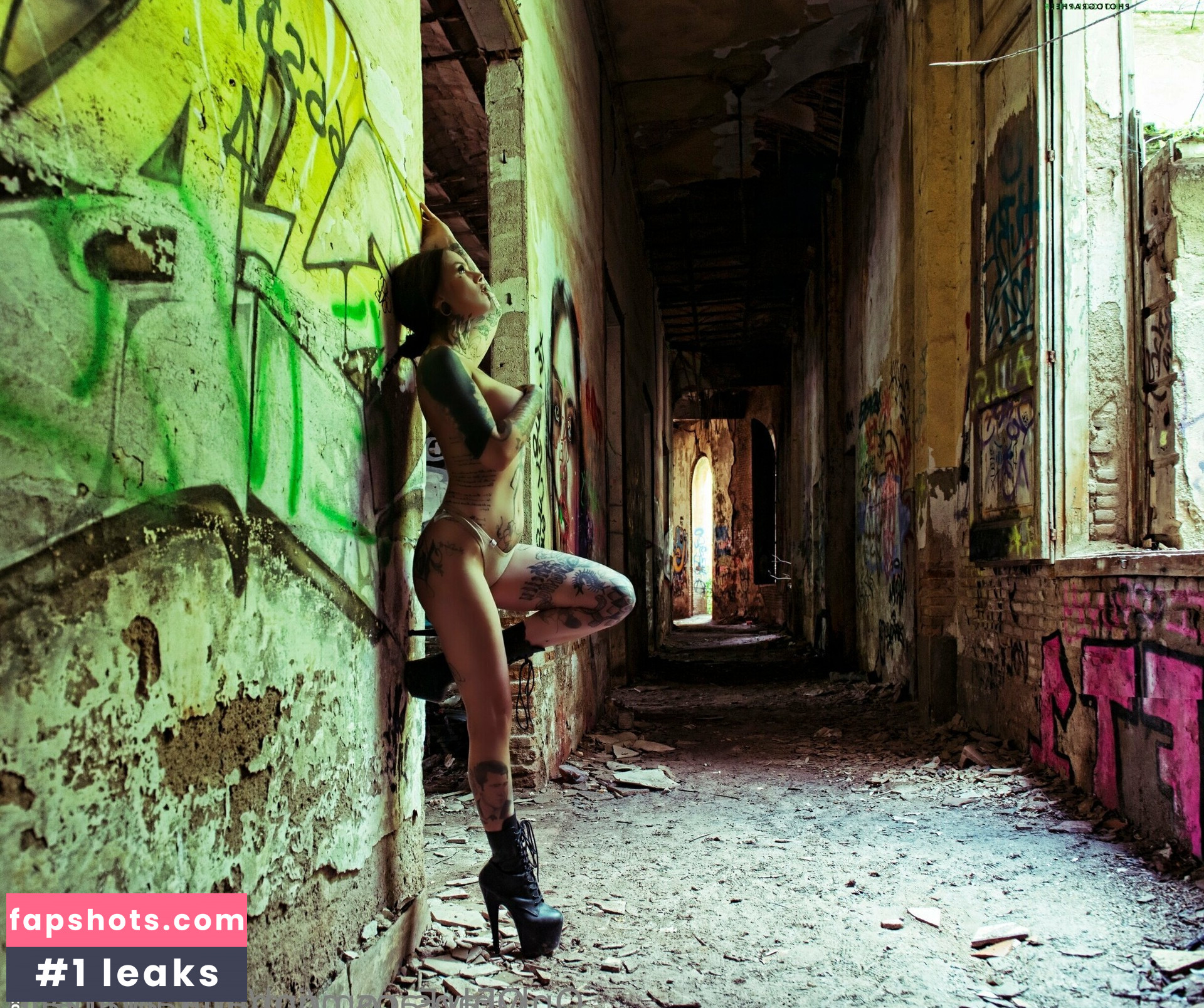 johanitagonzale gallery photo #2