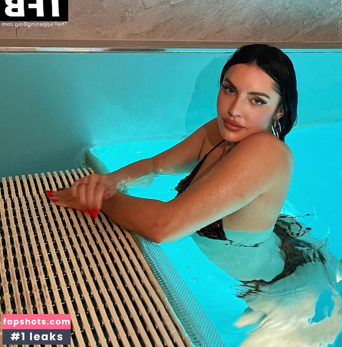 Johanna Ingelfinger gallery photo #21