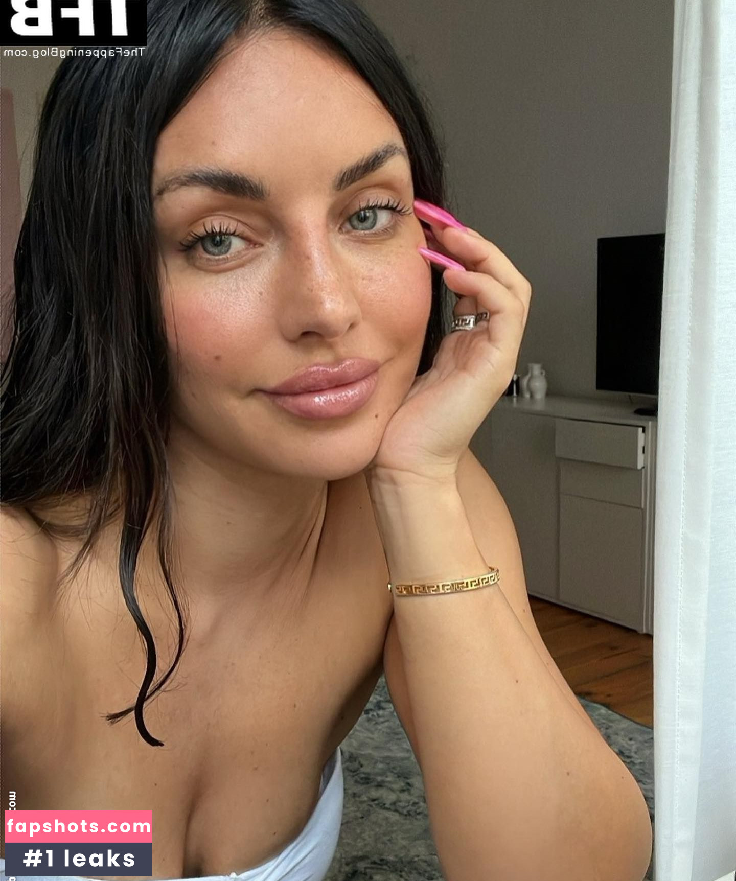 Johanna Ingelfinger gallery photo #9