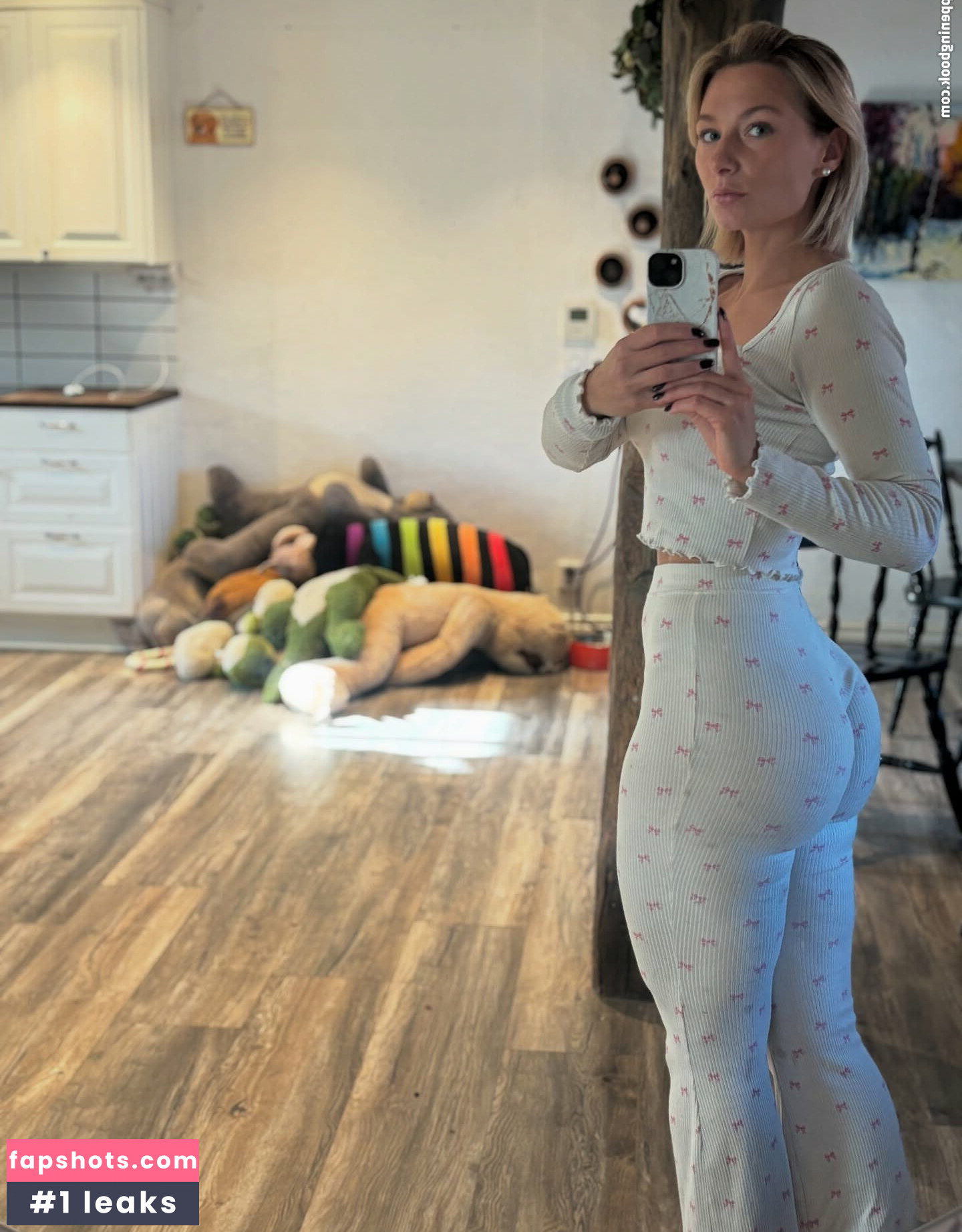 Johanna Juhlin gallery photo #4