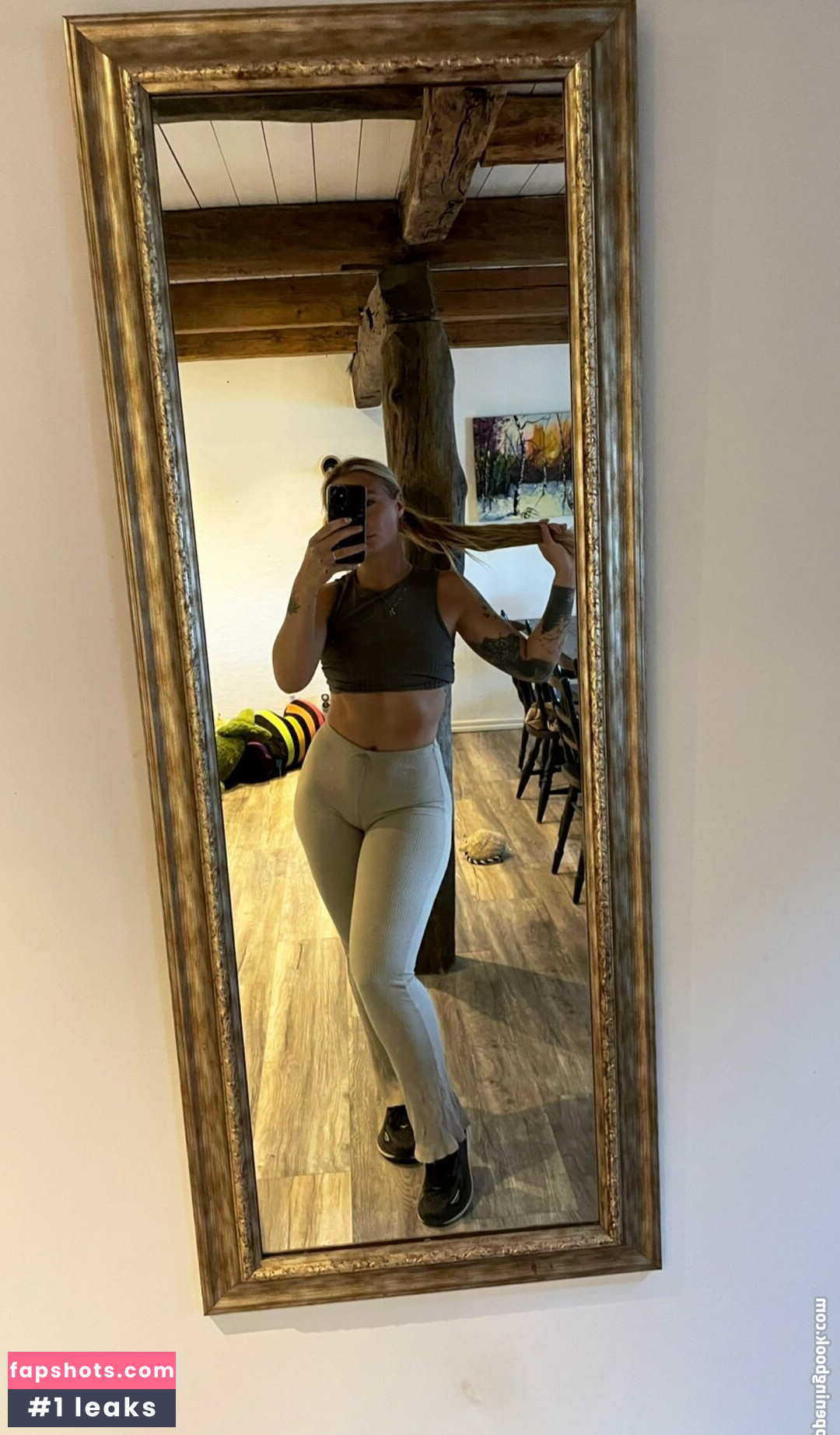 Johanna Juhlin gallery photo #60