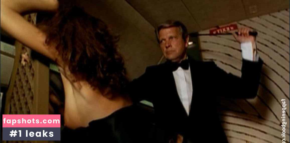 Johanna Perkins gallery photo #5