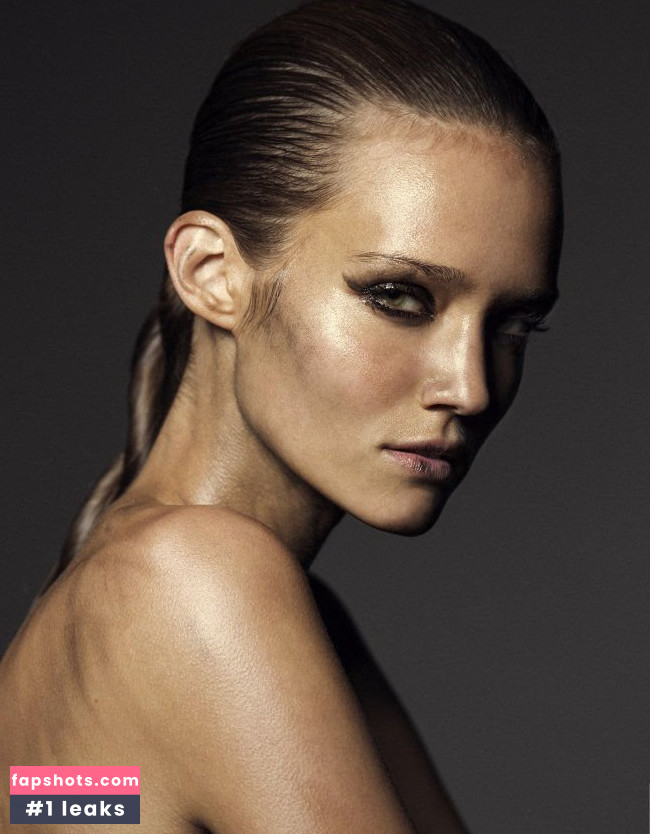 Johanna Szikszai gallery photo #40