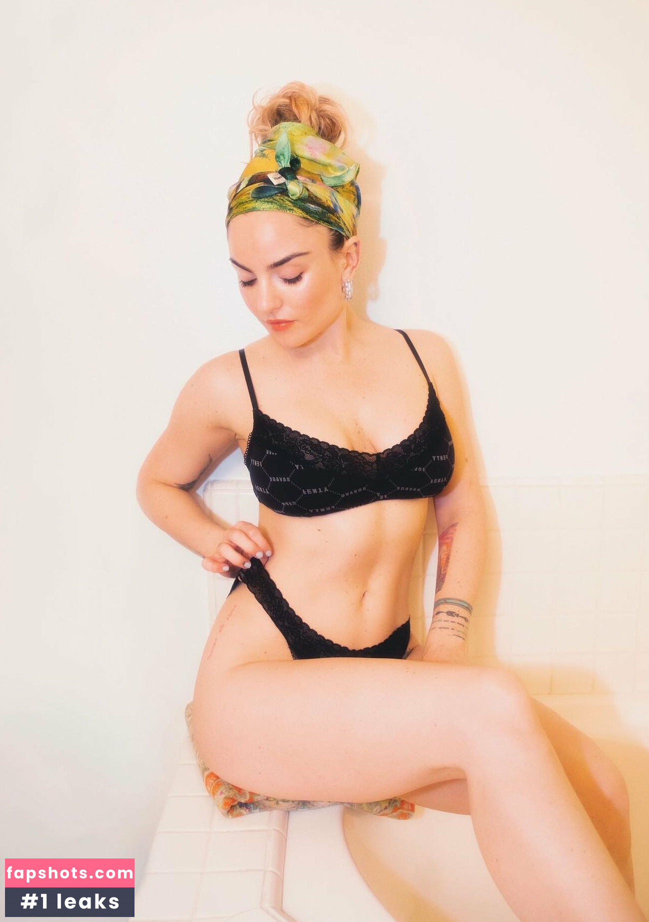 JoJo Levesque Filtración Desnuda OnlyFans Foto #47 - Fapshots