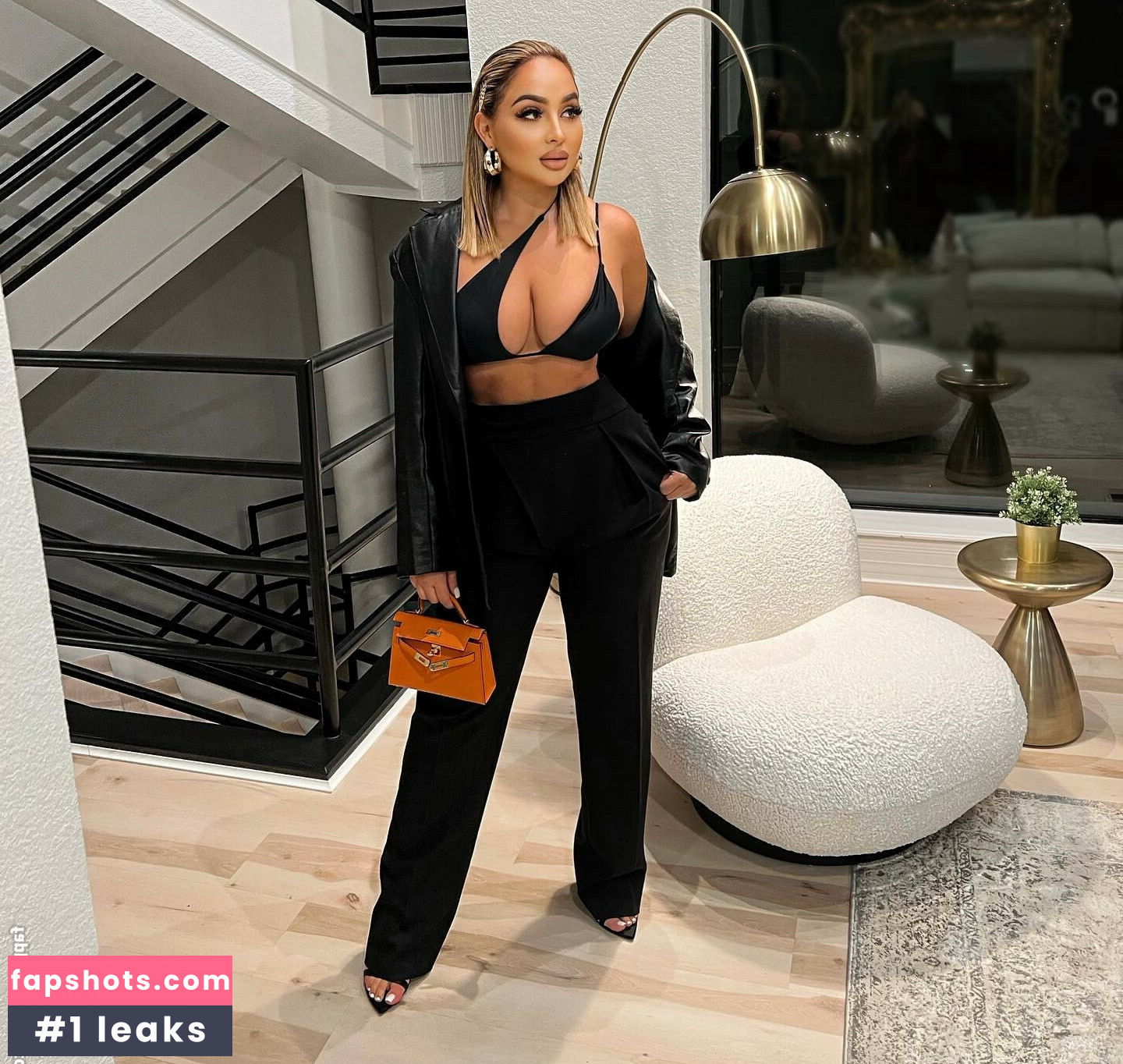 JoJo gallery photo #20