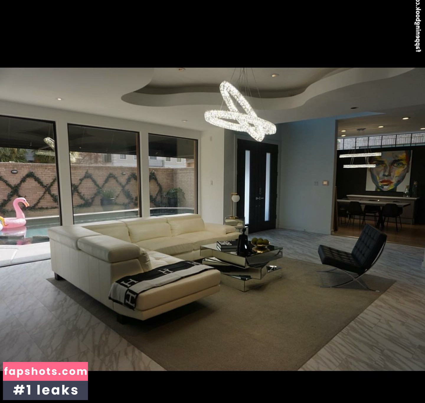 JoJo gallery photo #3