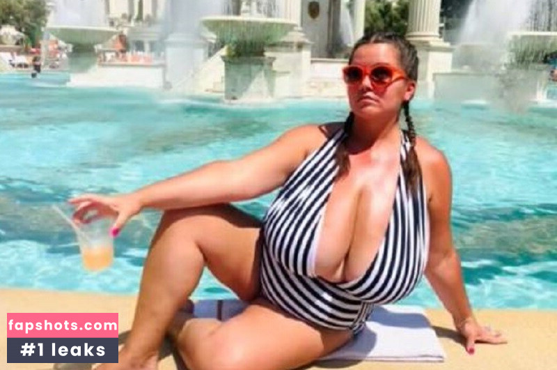 Jolene Mendez gallery photo #18