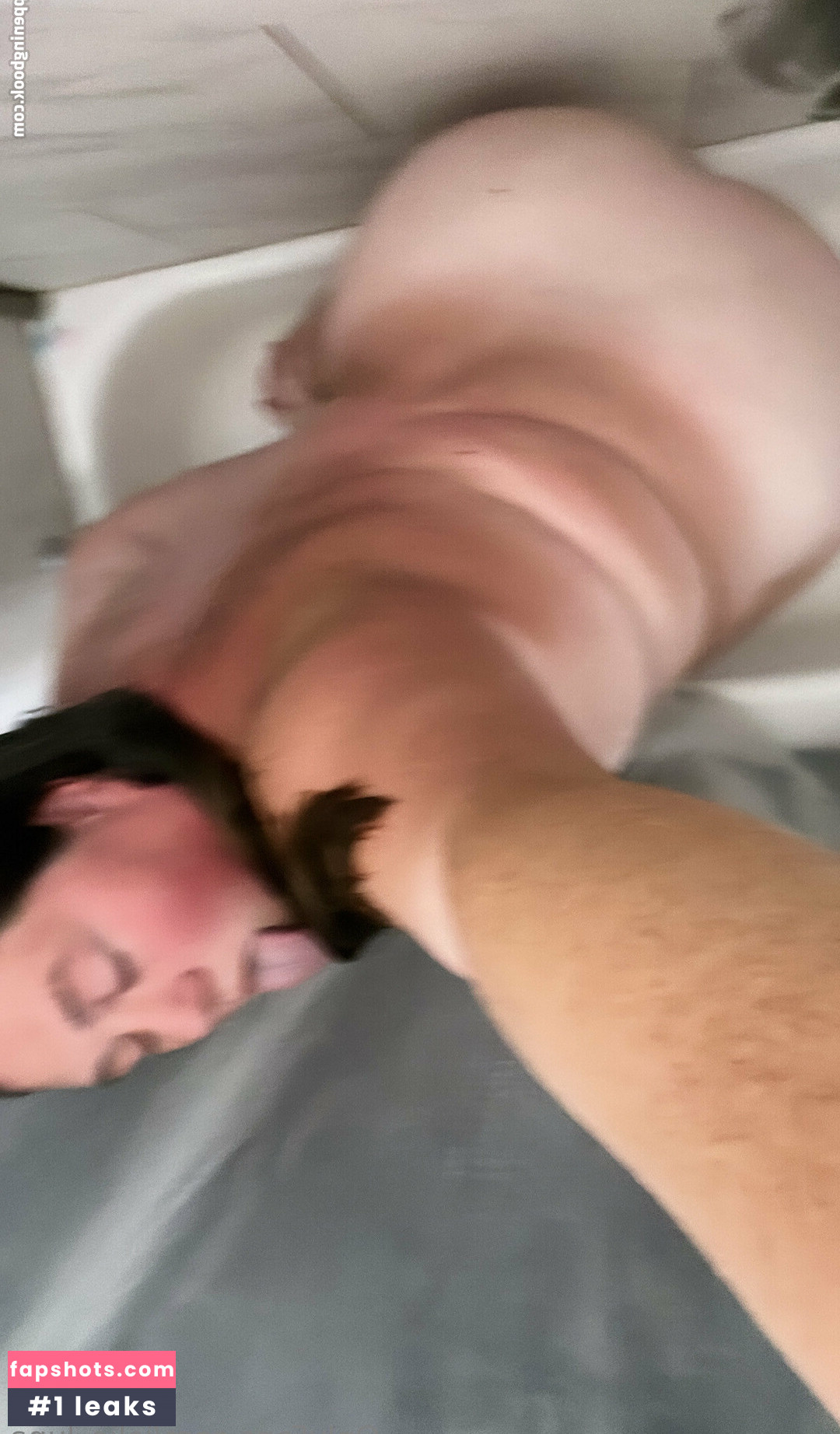 jolie_luna gallery photo #4