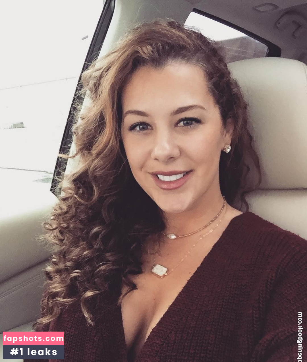 Jolie Poirier gallery photo #16