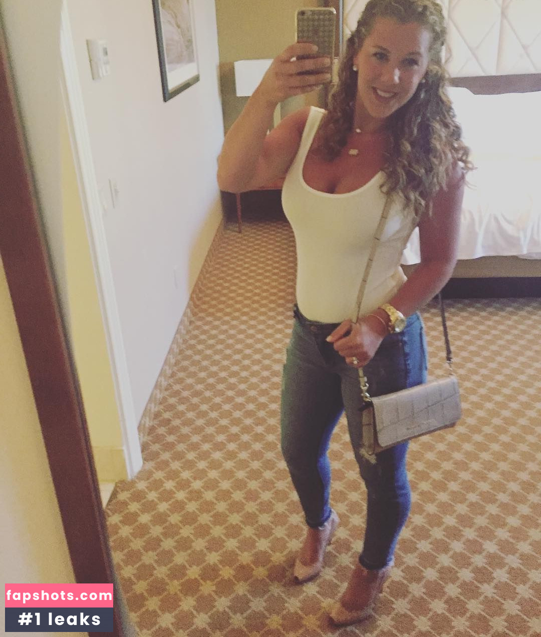 Jolie Poirier gallery photo #22