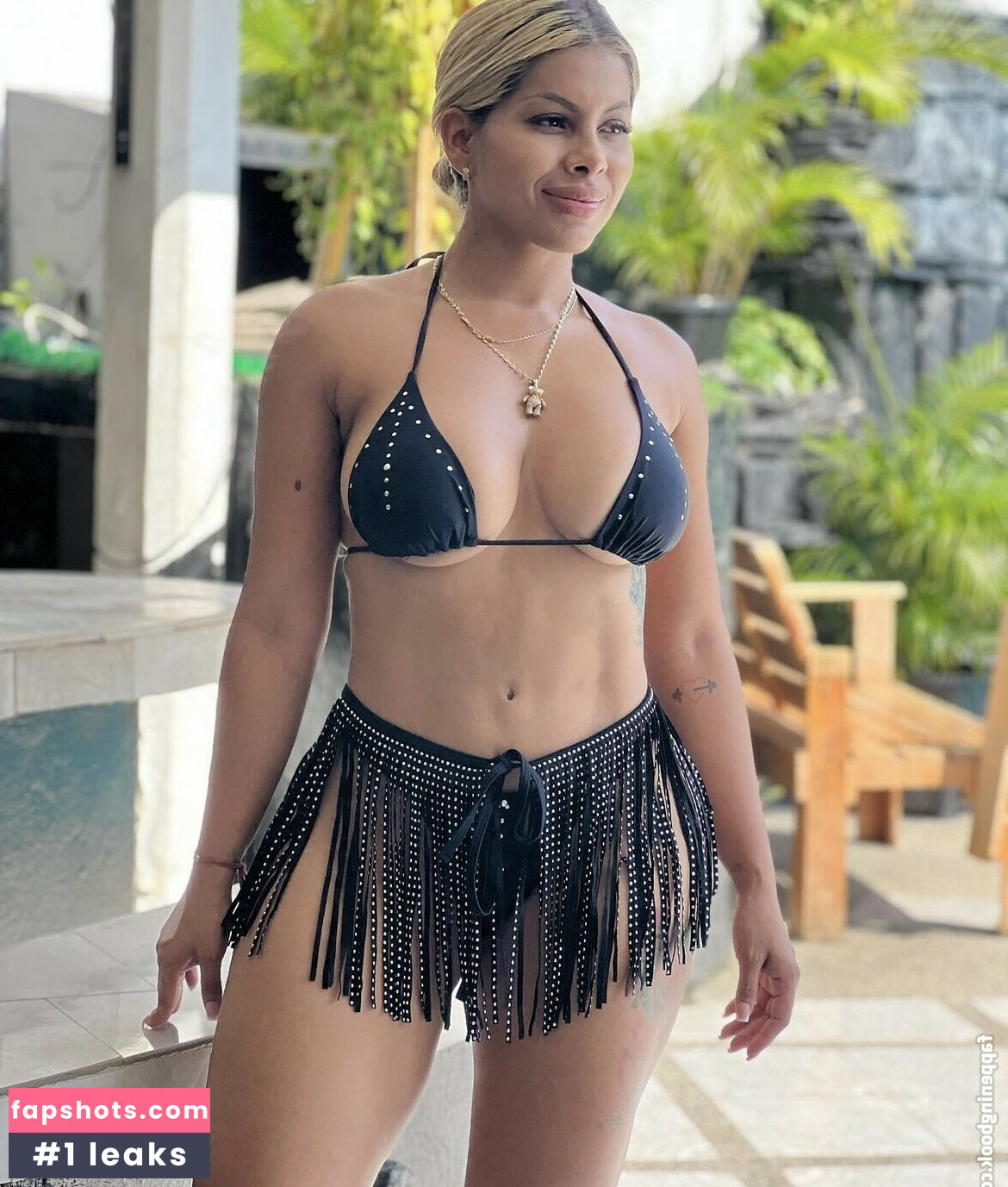 Jomi Roldan gallery photo #11