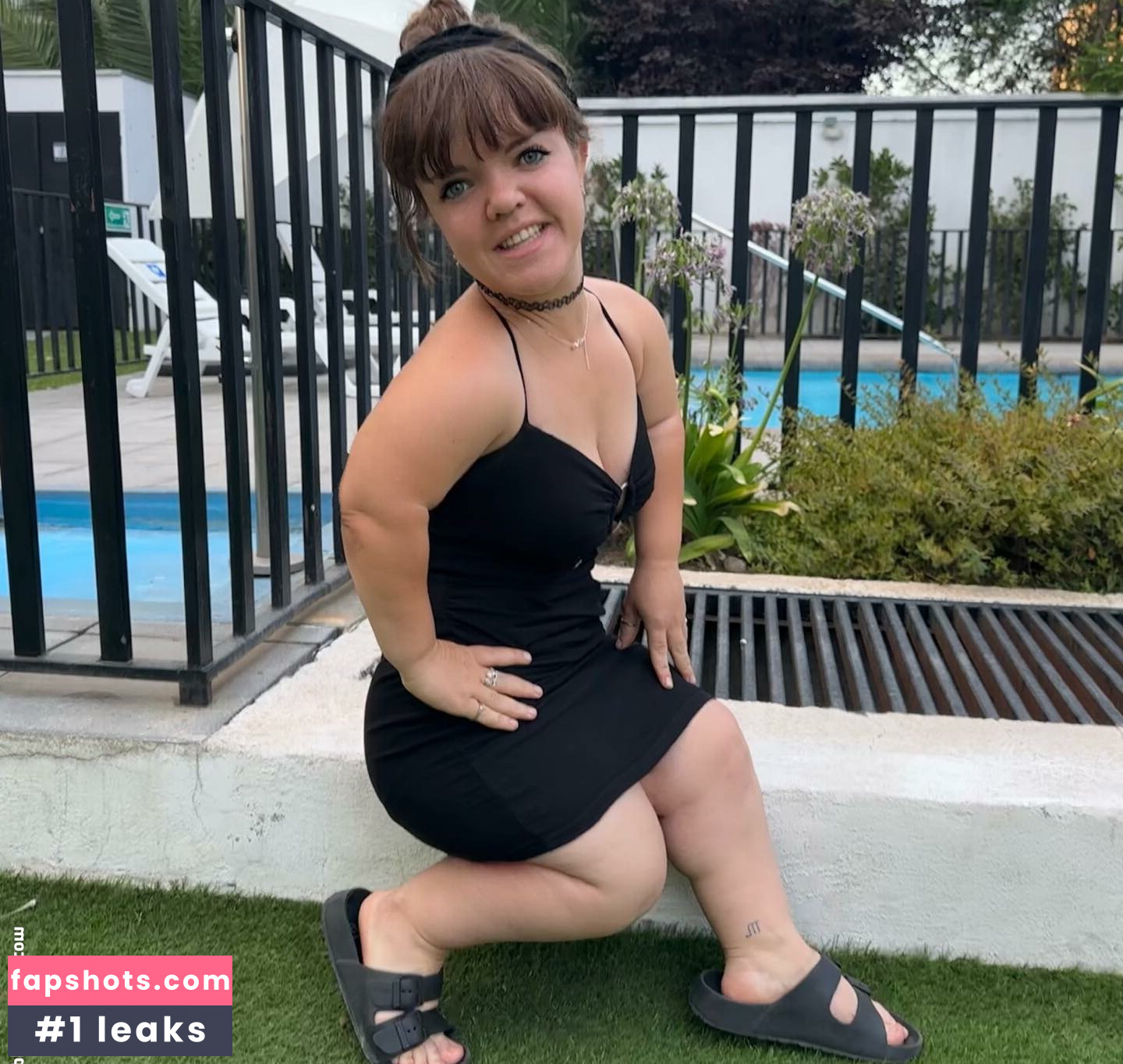 Jomini Dancer gallery photo #10